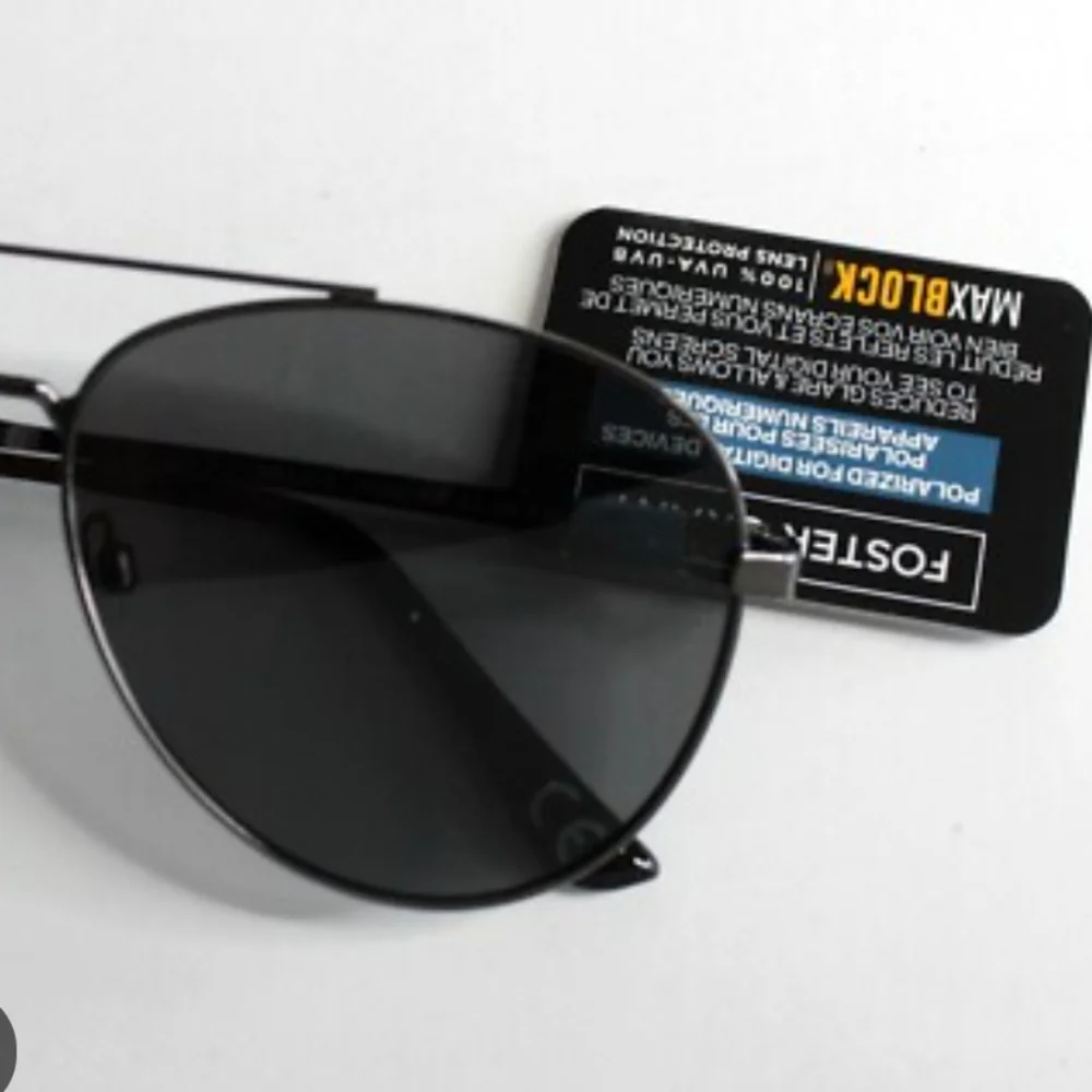 FOSTER GRANT Aviator Dark Sunglasses Polorized Grey Black NEW